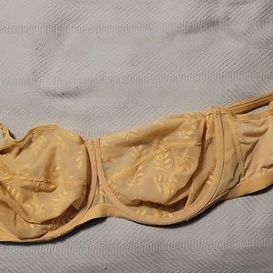 Underwire beige bra